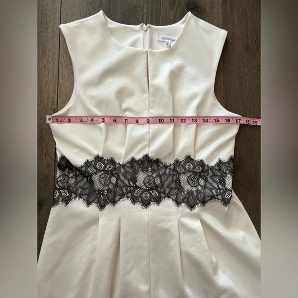 BCBG Generation Women’s dress Off White with black lace detail Size 12 - Picture 6 of 12